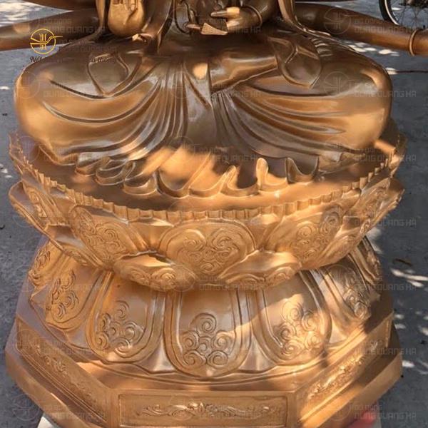 Tượng Phật Mẫu Chuẩn Đề bằng đồng đỏ mộc cỡ lớn đẹp trang nghiêm
